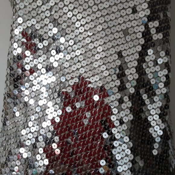 Exquisite Rozae Nichols Silver Sequin Silk Top - Picture 3 of 7